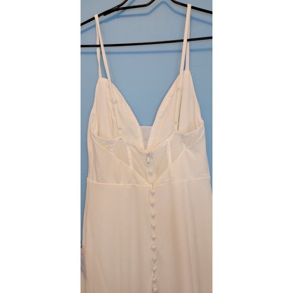 Dreamy Elegant Size Small NWT Lulus Wedding Dress Button Detail Spaghetti V-Neck - Picture 11 of 16